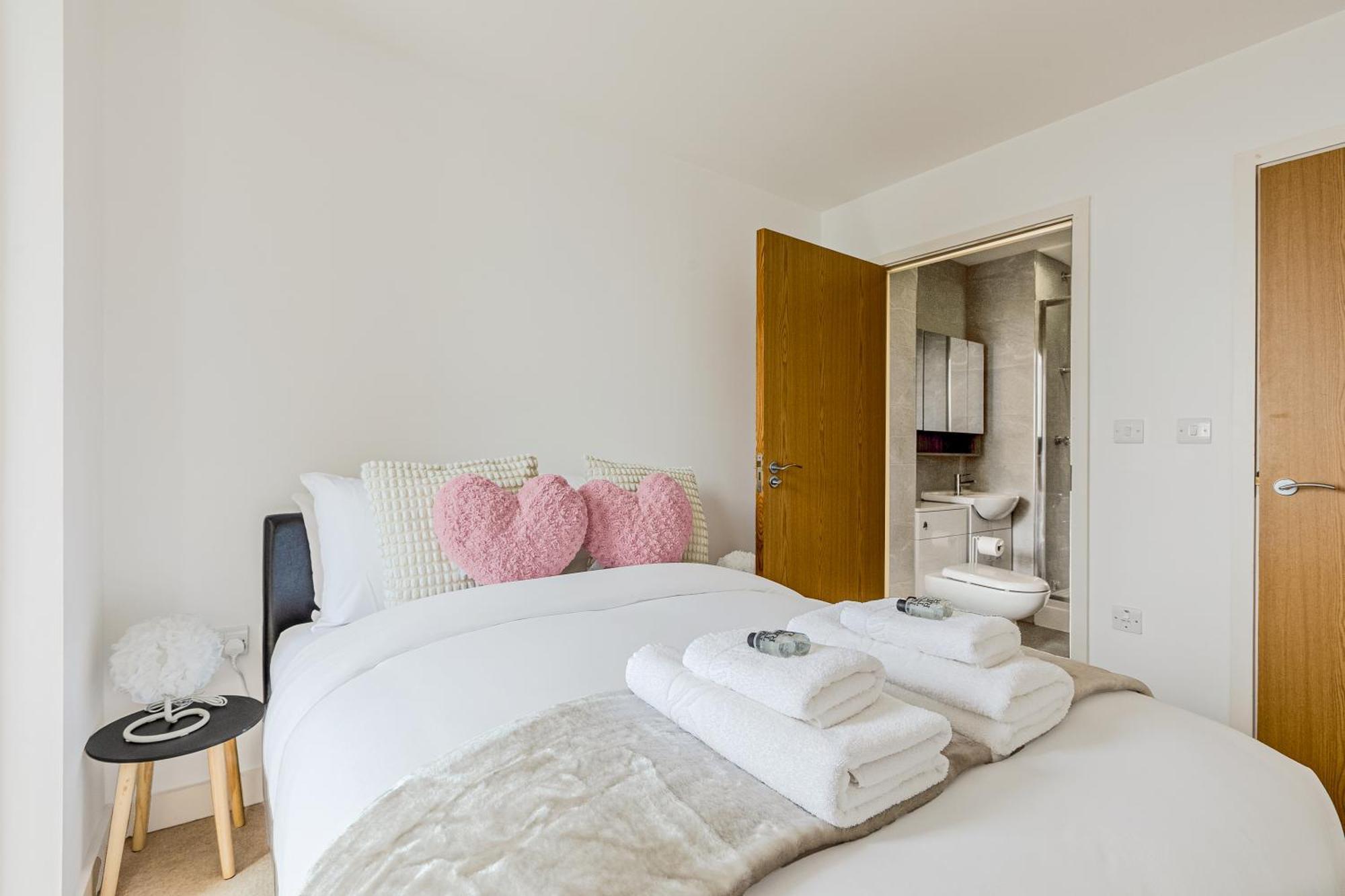 Appartement 2br Gem With Balcony 5 Min Stratford Station